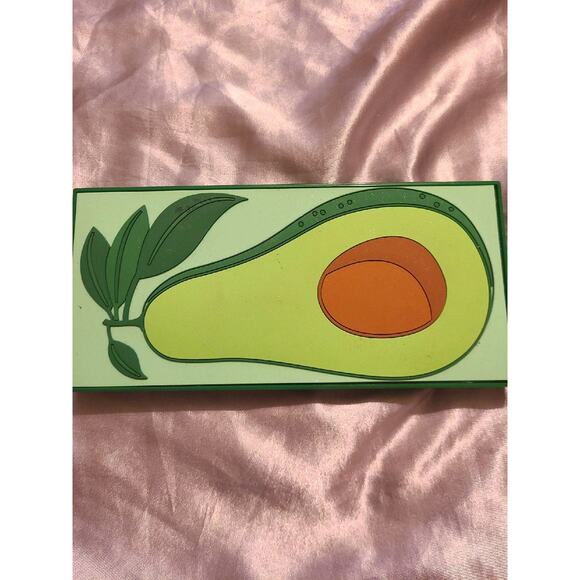 Revolution Tasty Avocado eyeshadow palette - Picture 1 of 2